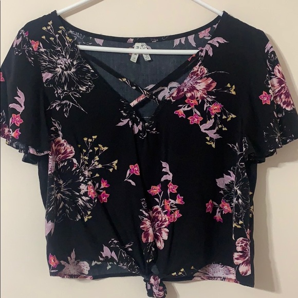 Mudd Crop-top - Picture 6 of 7